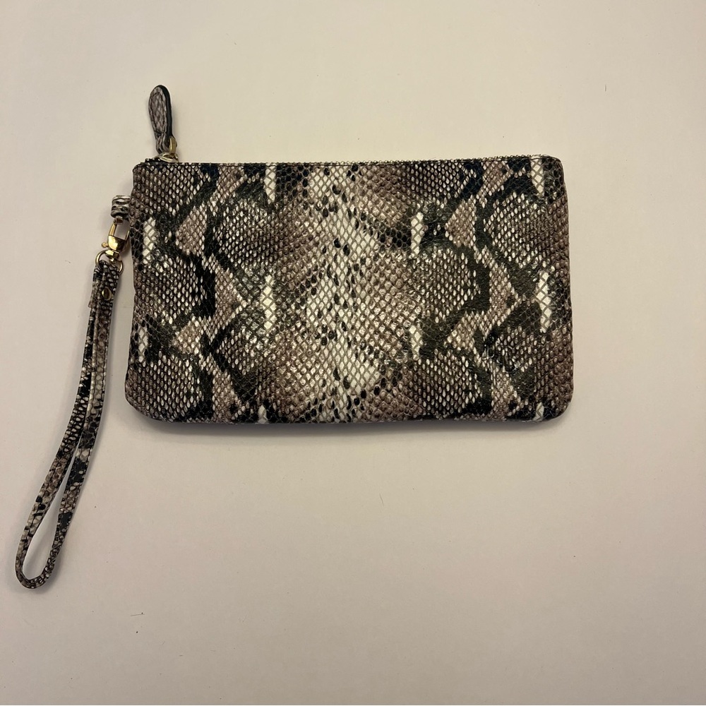 Mighty Purse, Wristlet With Portable Battery Charger